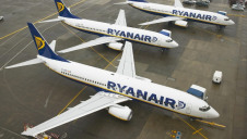 Ryanair transported 130 million passengers and declared 9.9 megatonnes of greenhouse gas emissions in 2018